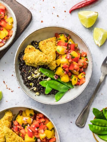 Quinoa Bowl with macadamia tofu and mango salsa